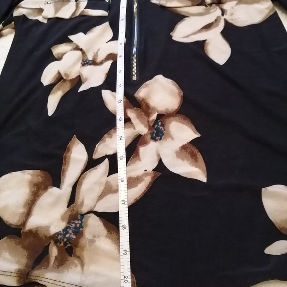 Floral, navy blue and beige zip-up blouse, size medium - Picture 2 of 11